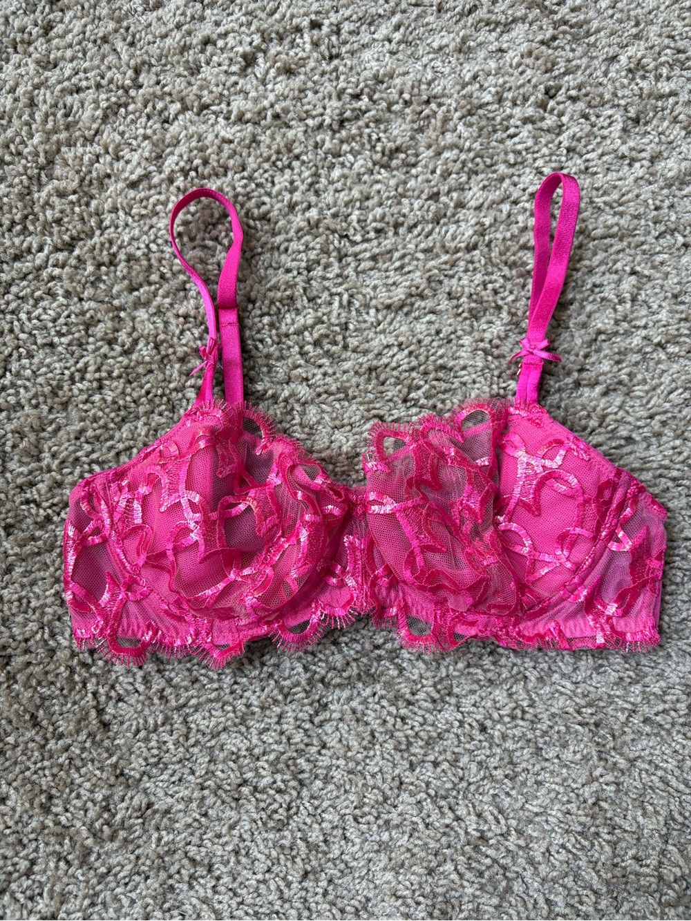 Victoria's Secret Sheer Floral Lace Underwire Bra - Fuchsia